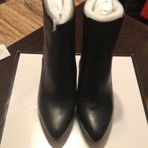 Nine West Quillin Platform Booties